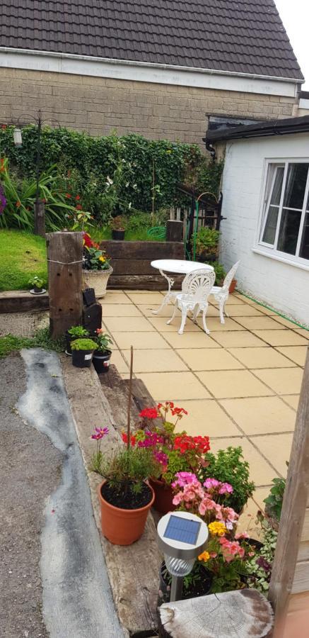The Old Sun Private Cottage Frome Bagian luar foto