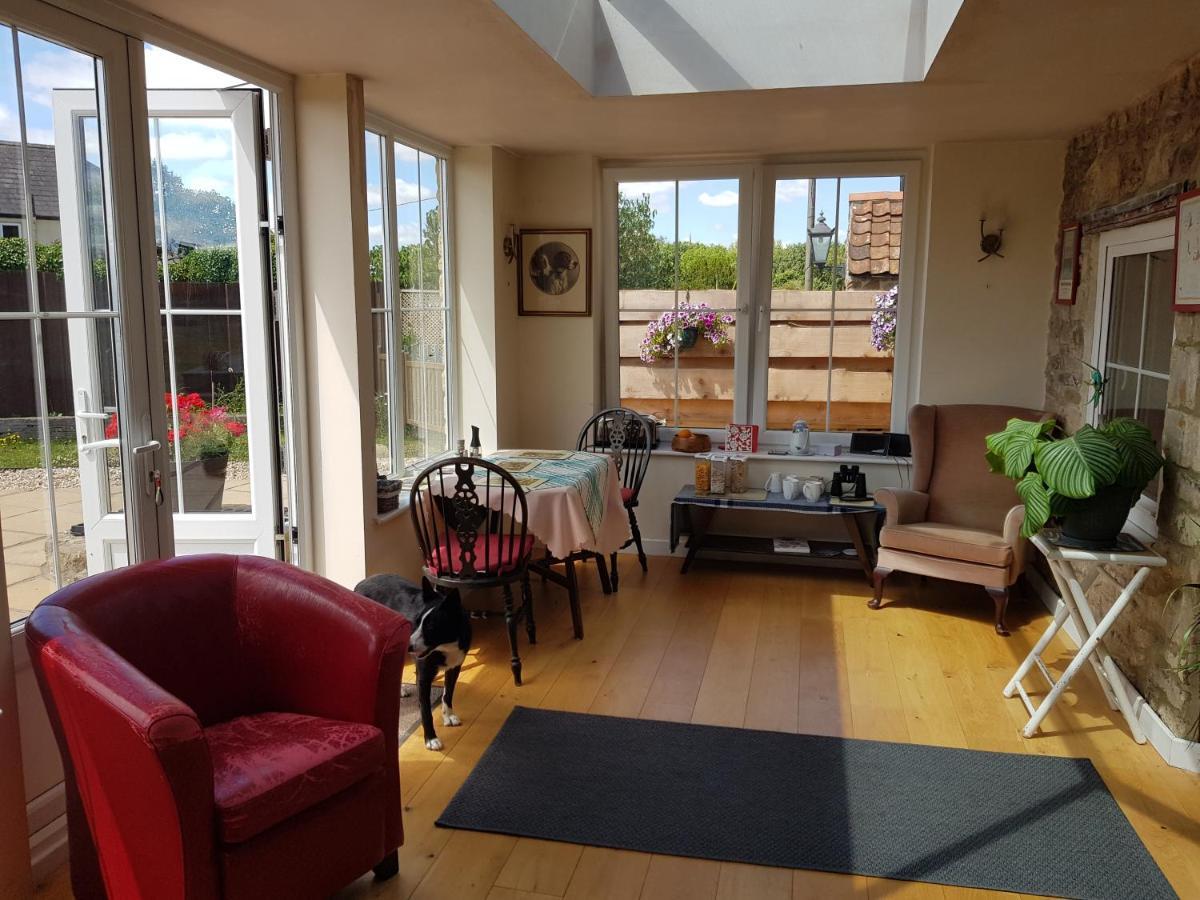 The Old Sun Private Cottage Frome Bagian luar foto