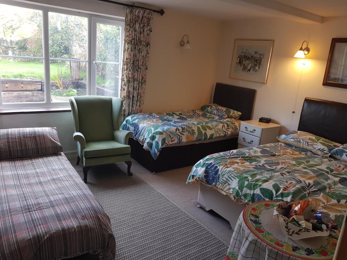 The Old Sun Private Cottage Frome Bagian luar foto