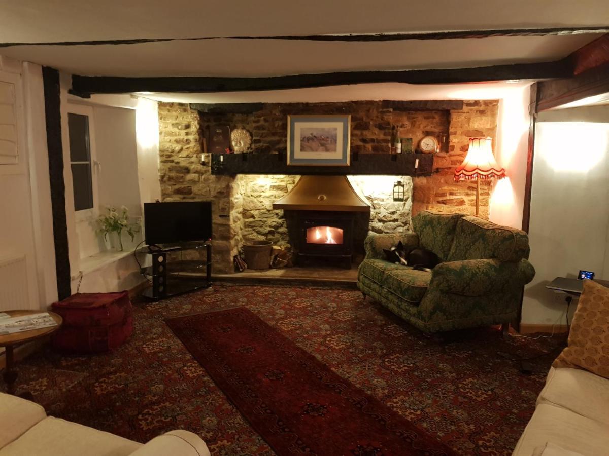 The Old Sun Private Cottage Frome Bagian luar foto